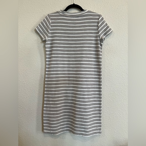Loft Women’s Gray And White Stripe Short Sleeve Tshirt Dress Size Small - Picture 2 of 5